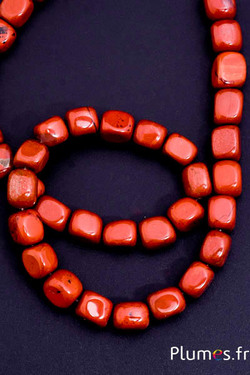 Perles carrées en pierre - 10 x 10 mm, trou 1 mm - rouge mahogany